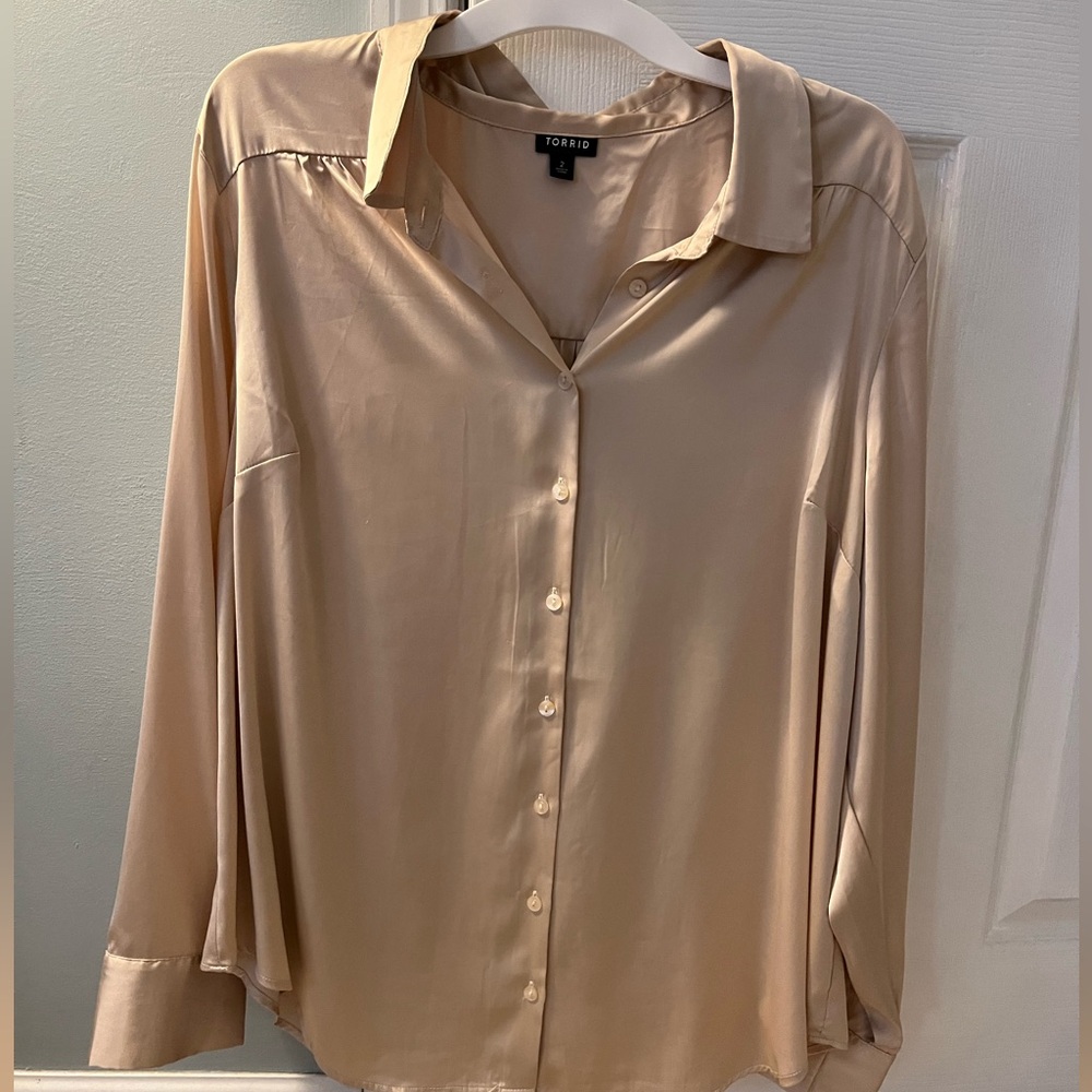 Torrid size 2 tops